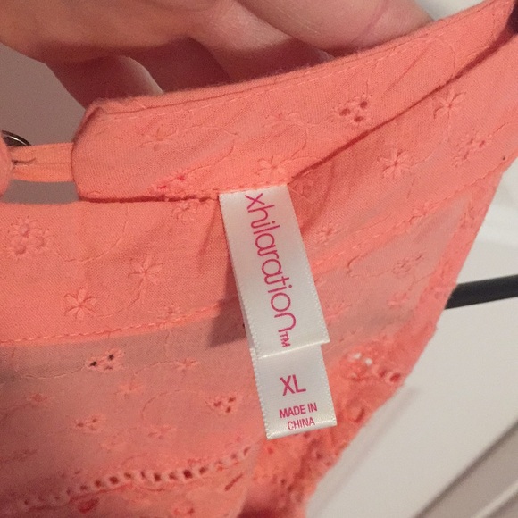 Coral pink halter neckline sundress - Picture 5 of 6